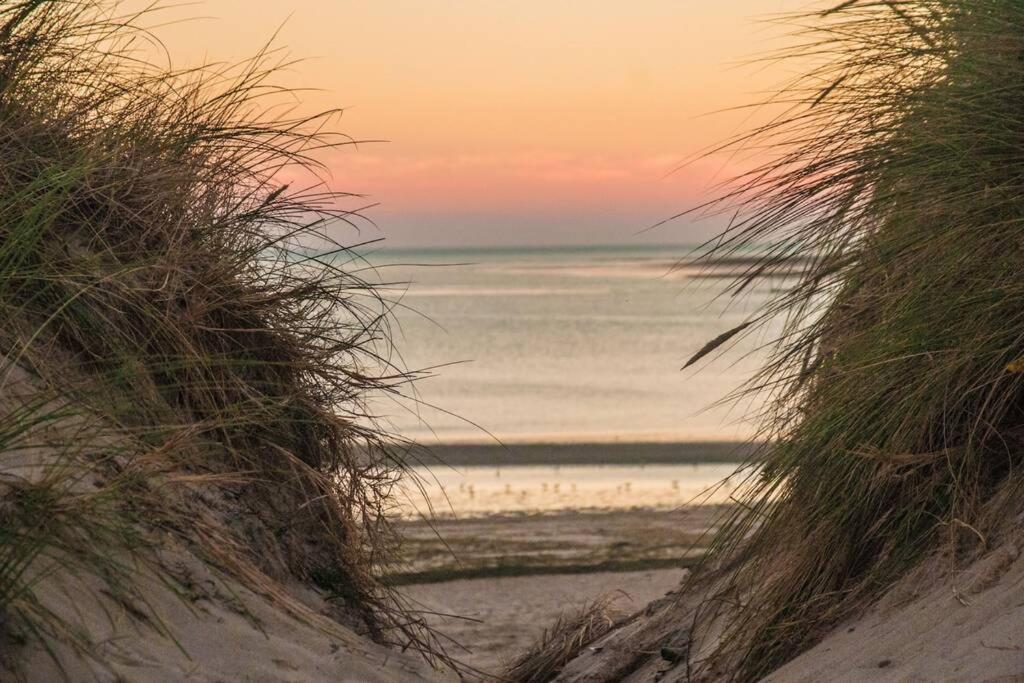 Maison Au Pied Des Dunes, 200M De La Plage Montmartin-sur-Mer Eksteriør bilde